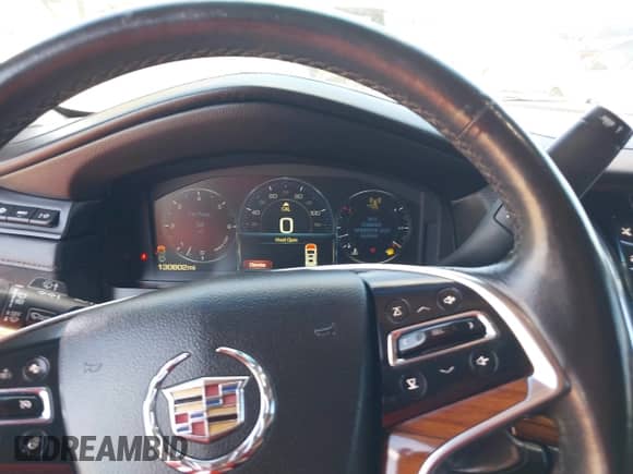 2015 Cadillac Escalade ESV Luxury с VIN 1GYS3HKJ8FR165961, выставлен на аукционе IAAI как лот 42247617 с пробегом 130 802 миль миль и . История ставок и продаж доступна на DreamBid. Изображение 7.