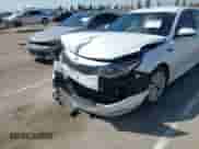 2016 Kia Optima EX z VIN 5XXGU4L38GG107029, wystawiony jako IAAI lot #43342902 z przebiegiem 101 327 mil mil oraz . Historia ofert i sprzedaży dostępna na DreamBid. Obrazek 6.