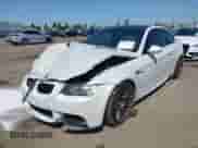 2011 BMW M3 с VIN WBSKG9C52BE645537, выставлен на аукционе IAAI как лот 42371742 с пробегом 100 731 миль миль и . История ставок и продаж доступна на DreamBid. Изображение 21.