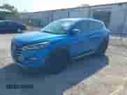 2018 Hyundai Tucson Sport z VIN KM8J3CAL1JU723786, wystawiony jako IAAI lot #42555495 z przebiegiem 145 454 mil mil oraz . Historia ofert i sprzedaży dostępna na DreamBid. Obrazek 2.