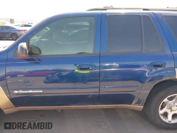 2002 Chevrolet TrailBlazer LS с VIN 1GNDS13S822313729, выставлен на аукционе IAAI как лот 42899411 с пробегом 170 670 миль миль и . История ставок и продаж доступна на DreamBid. Изображение 14.