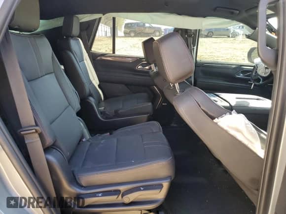 2023 Chevrolet Tahoe RST с VIN 1GNSKRKD2PR327701, выставлен на аукционе Copart как лот 49685915 с пробегом 37 500 миль миль и Списание • Salvage title. История ставок и продаж доступна на DreamBid. Изображение 12.