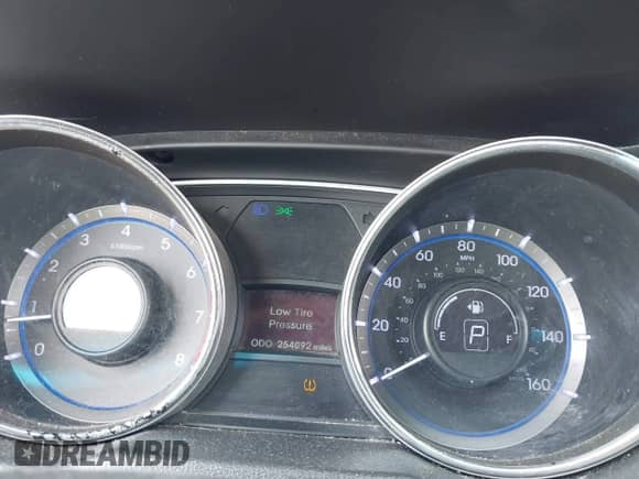 2013 Hyundai Sonata GLS z VIN 5NPEB4AC9DH752322, wystawiony jako IAAI lot #42875387 z przebiegiem 254 092 mil mil oraz . Historia ofert i sprzedaży dostępna na DreamBid. Obrazek 7.