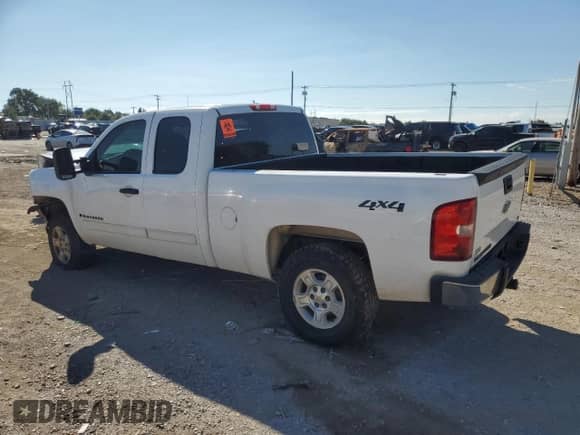 2009 Chevrolet Silverado 1500 LT z VIN 1GCEK29009Z110179, wystawiony jako Copart lot #81288225 z przebiegiem 246 087 mil mil oraz Szkoda całkowita • Salvage title. Historia ofert i sprzedaży dostępna na DreamBid. Obrazek 2.