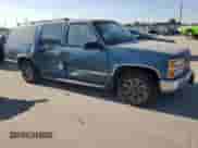 1992 Chevrolet Suburban with VIN 1GNEC16K3NJ356978, listed as a Copart auction lot 74299054 with 262,277 mi miles and Salvage title. Bid and sale history available at DreamBid. Image 4.