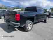 2017 Chevrolet Silverado 1500 LT z VIN 1GCVKREC9HZ119339, wystawiony jako Copart lot #66047425 z przebiegiem 70 324 mil mil oraz Szkoda całkowita • Salvage title. Historia ofert i sprzedaży dostępna na DreamBid. Obrazek 4.
