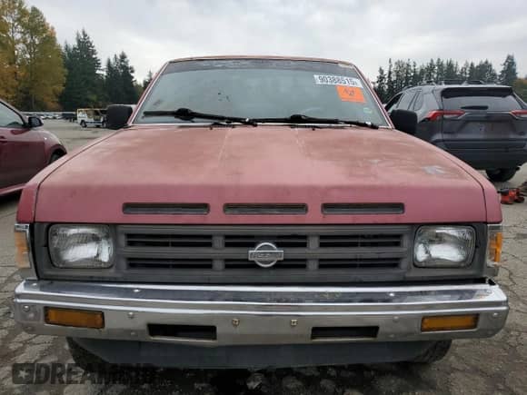 1991 Nissan Frontier XE z VIN 1N6SD11S7MC369006, wystawiony jako Copart lot #90388515 z przebiegiem 236 306 mil mil oraz Czysty tytuł • Clean title. Historia ofert i sprzedaży dostępna na DreamBid. Obrazek 5.