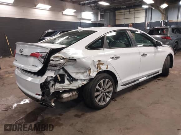 2016 Hyundai Sonata Limited с VIN 5NPE34AF7GH436302, выставлен на аукционе IAAI как лот 42259678 с пробегом 71 924 миль миль и . История ставок и продаж доступна на DreamBid. Изображение 4.