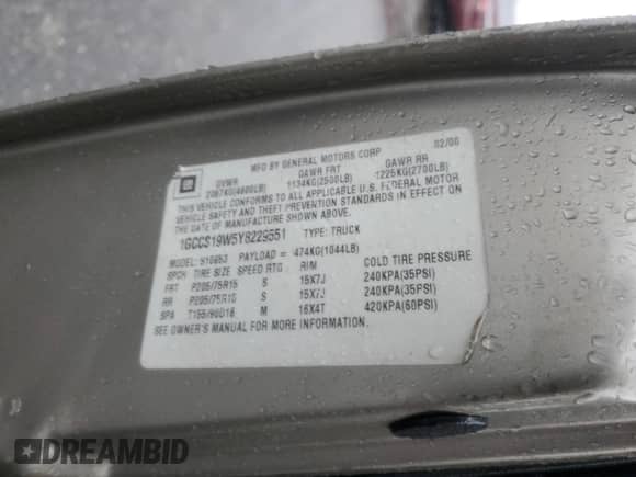 2000 Chevrolet S-10 LS with VIN 1GCCS19W5Y8229551, listed as a Copart auction lot 82489125 with 280,717 mi miles and Salvage title. Bid and sale history available at DreamBid. Image 12.