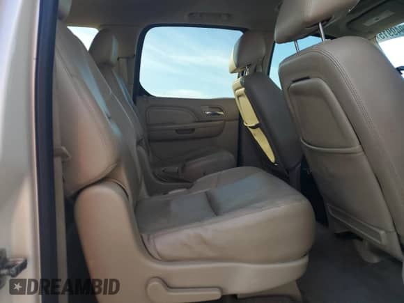 2012 Cadillac Escalade ESV Luxury с VIN 1GYS3HEF3CR320435, выставлен на аукционе Copart как лот 80949915 с пробегом 252 142 миль миль и Списание • Salvage title. История ставок и продаж доступна на DreamBid. Изображение 11.