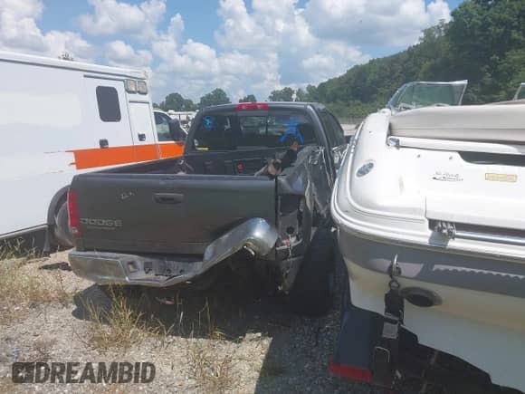 2004 Dodge 2500 SLT with VIN 3D3KU28C64G214734, listed as a IAAI auction lot 43057763 with 244,079 mi miles and . Bid and sale history available at DreamBid. Image 4.