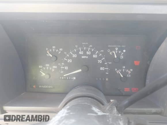 1993 GMC Sierra 1500 with VIN 1GTDC14Z4PE508587, listed as a IAAI auction lot 43562709 with 291,969 mi miles and . Bid and sale history available at DreamBid. Image 7.