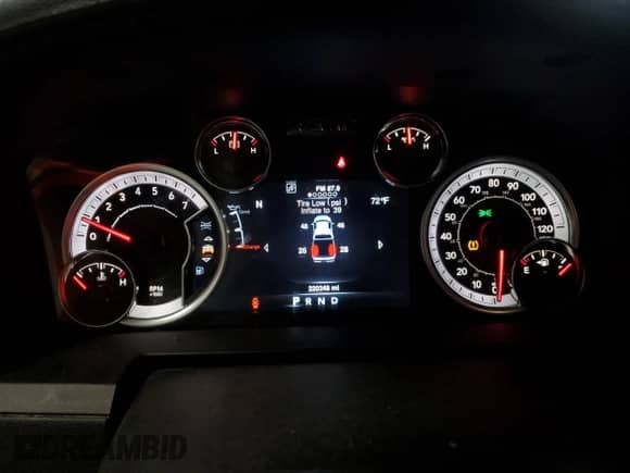 2013 Ram 1500 Sport z VIN 1C6RR7MT3DS511892, wystawiony jako Copart lot #61692745 z przebiegiem 220 248 mil mil oraz Nie do naprawy • Non repairable. Historia ofert i sprzedaży dostępna na DreamBid. Obrazek 9.