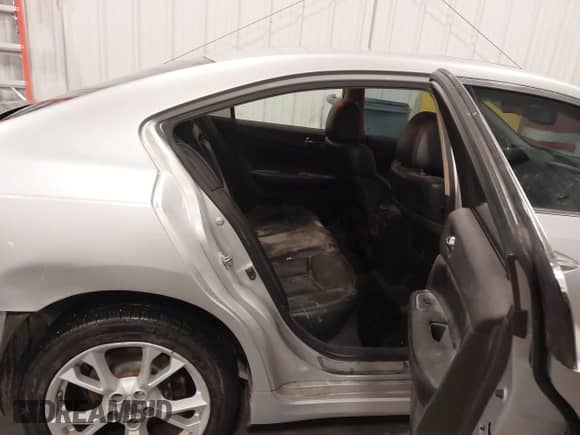 2013 Nissan Maxima SV z VIN 1N4AA5AP0DC839747, wystawiony jako IAAI lot #43412030 z przebiegiem 181 647 mil mil oraz . Historia ofert i sprzedaży dostępna na DreamBid. Obrazek 8.