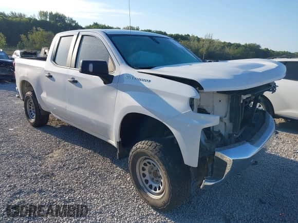 2019 Chevrolet Silverado 1500 Work Truck с VIN 1GCRYAEF4KZ378517, выставлен на аукционе IAAI как лот 43123152 с пробегом 181 874 миль миль и . История ставок и продаж доступна на DreamBid. Изображение 1.