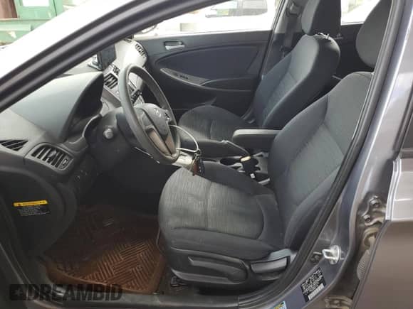 2015 Hyundai Accent GS z VIN KMHCT5AE4FU231752, wystawiony jako Copart lot #81463195 z przebiegiem 109 312 mil mil oraz Szkoda całkowita • Salvage title. Historia ofert i sprzedaży dostępna na DreamBid. Obrazek 7.