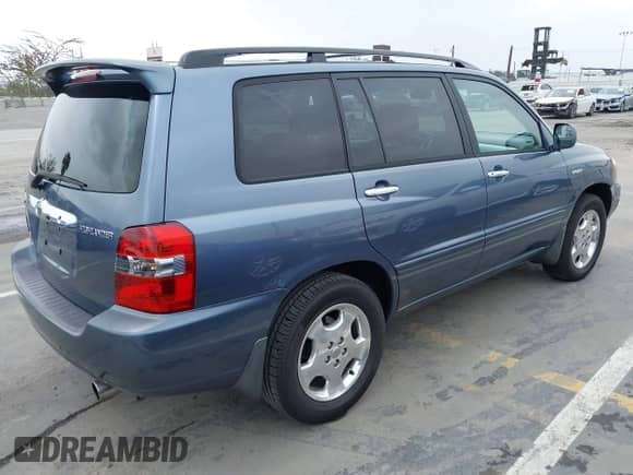 2007 Toyota Highlander с VIN JTEGP21A870135522, выставлен на аукционе IAAI как лот 42371111 с пробегом 202 071 миль миль и . История ставок и продаж доступна на DreamBid. Изображение 4.