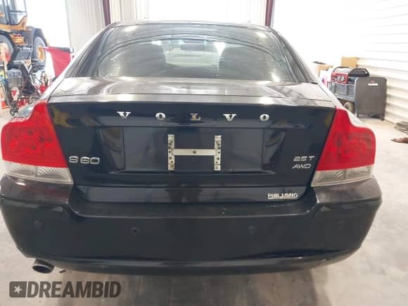 2009 Volvo S60 2.5T с VIN YV1RH592492733570, выставлен на аукционе IAAI как лот 43129477 с пробегом 122 310 миль миль и . История ставок и продаж доступна на DreamBid. Изображение 17.