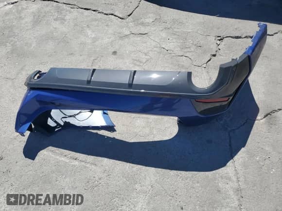 2023 BMW 4 Series 430i z VIN WBA63AV00PFP16465, wystawiony jako Copart lot #50557575 z przebiegiem 13 838 mil mil oraz Szkoda całkowita • Salvage title. Historia ofert i sprzedaży dostępna na DreamBid. Obrazek 12.