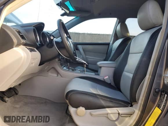 2008 Toyota Highlander z VIN JTEDS41A782006786, wystawiony jako Copart lot #84869385 z przebiegiem 260 630 mil mil oraz Szkoda całkowita • Salvage title. Historia ofert i sprzedaży dostępna na DreamBid. Obrazek 7.