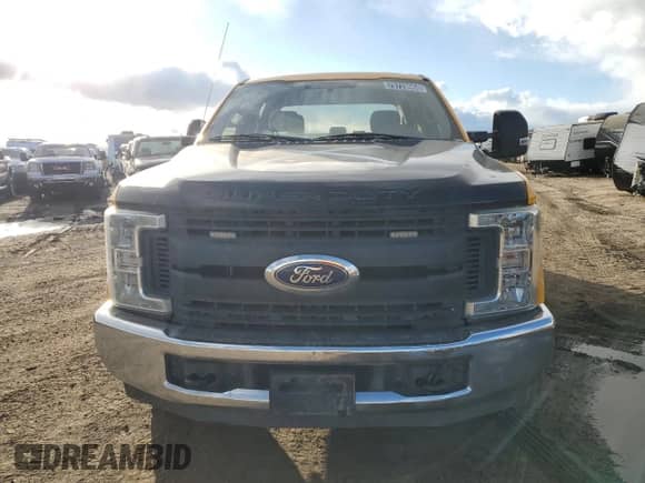 2018 Ford F-250 XL with VIN 1FT7W2A64JEC83499, listed as a Copart auction lot 79729964 with 149,735 mi miles and Clean title. Bid and sale history available at DreamBid. Image 5.