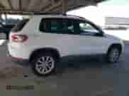 2012 Volkswagen Tiguan S с VIN WVGCV7AX2CW515758, выставлен на аукционе Copart как лот 52456355 с пробегом 179 907 миль миль и Чистый • Clean title. История ставок и продаж доступна на DreamBid. Изображение 3.