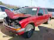 2001 Chevrolet S-10 LS with VIN 1GCDT13W81K212665, listed as a IAAI auction lot 41421617 with Not provided miles and . Bid and sale history available at DreamBid. Image 2.