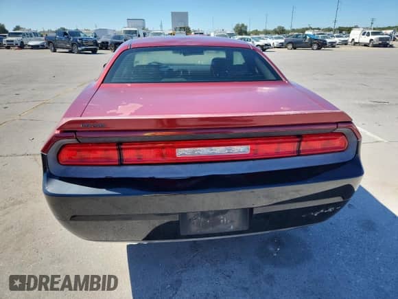 2010 Dodge Challenger SE с VIN 2B3CJ4DV1AH324189, выставлен на аукционе Copart как лот 82619245 с пробегом 207 218 миль миль и Чистый • Clean title. История ставок и продаж доступна на DreamBid. Изображение 6.