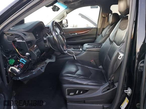 2017 Cadillac Escalade ESV z VIN 1GYS3GKJ0HR341544, wystawiony jako Copart lot #41679505 z przebiegiem Nie podano mil oraz Czysty tytuł • Clean title. Historia ofert i sprzedaży dostępna na DreamBid. Obrazek 7.