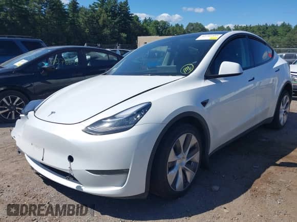 2023 Tesla Model Y Long Range с VIN 7SAYGDEEXPA103397, выставлен на аукционе IAAI как лот 42781803 с пробегом 28 537 миль миль и . История ставок и продаж доступна на DreamBid. Изображение 2.