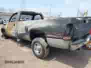 1996 Dodge RAM z VIN 1B7JF26Z3TS505642, wystawiony jako IAAI lot #42028635 z przebiegiem Nie podano mil oraz . Historia ofert i sprzedaży dostępna na DreamBid. Obrazek 3.