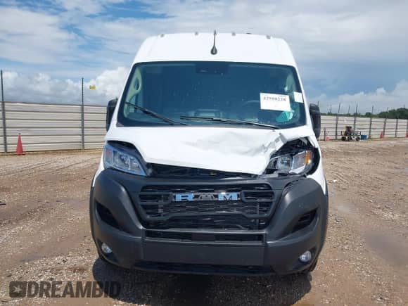 2025 Ram ProMaster Cargo Tradesman with VIN 3C6MRVHG8SE550148, listed as a IAAI auction lot 42910228 with 4,004 mi miles and . Bid and sale history available at DreamBid. Image 12.