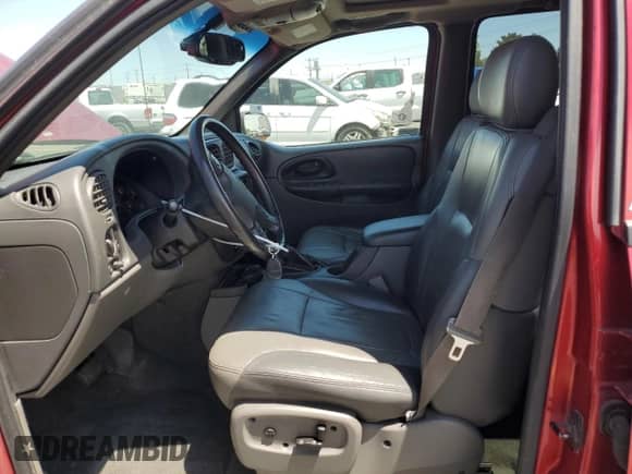 2003 Chevrolet TrailBlazer LTZ with VIN 1GNDT13S432216915, listed as a Copart auction lot 59380345 with 156,501 mi miles and Salvage title. Bid and sale history available at DreamBid. Image 7.