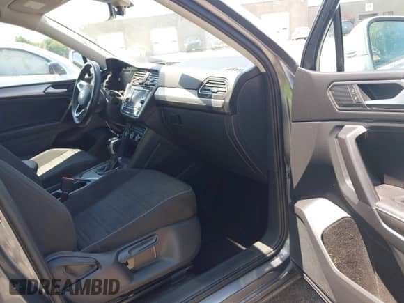 2023 Volkswagen Tiguan S с VIN 3VVRB7AX2PM016652, выставлен на аукционе IAAI как лот 42624044 с пробегом 68 840 миль миль и . История ставок и продаж доступна на DreamBid. Изображение 5.