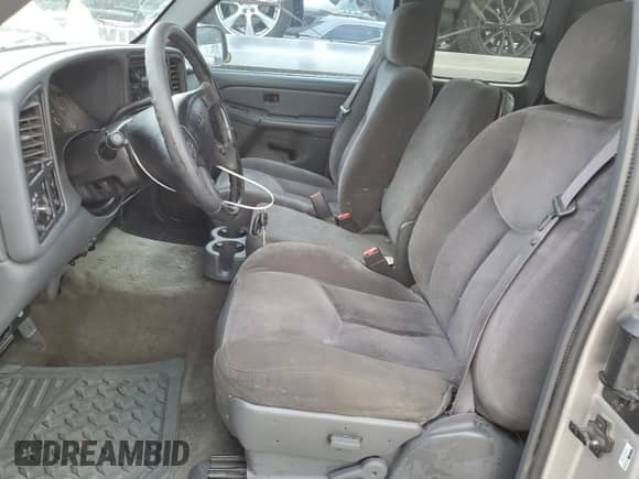 2004 GMC Sierra 1500 SLE с VIN 2GTEC19T841129002, выставлен на аукционе Copart как лот 80107765 с пробегом 244 613 миль миль и Чистый • Clean title. История ставок и продаж доступна на DreamBid. Изображение 7.