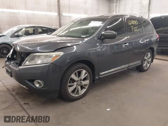 2013 Nissan Pathfinder SV z VIN 5N1AR2MM0DC658288, wystawiony jako IAAI lot #42211845 z przebiegiem 154 427 mil mil oraz . Historia ofert i sprzedaży dostępna na DreamBid. Obrazek 2.