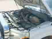 2014 Ford F-250 XL z VIN 1FT7W2BT7EEA64580, wystawiony jako IAAI lot #43235610 z przebiegiem 240 085 mil mil oraz . Historia ofert i sprzedaży dostępna na DreamBid. Obrazek 20.