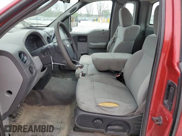 2007 Ford F-150 XL with VIN 1FTRF14W77KA94483, listed as a Copart auction lot 55228615 with 104,937 mi miles and Clean title. Bid and sale history available at DreamBid. Image 7.