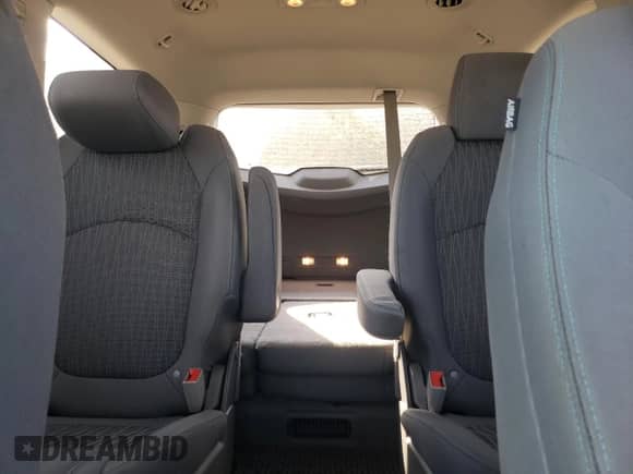 2017 Chevrolet Traverse LT с VIN 1GNKRGKD8HJ305931, выставлен на аукционе Copart как лот 82054735 с пробегом 51 692 миль миль и Списание • Salvage title. История ставок и продаж доступна на DreamBid. Изображение 10.