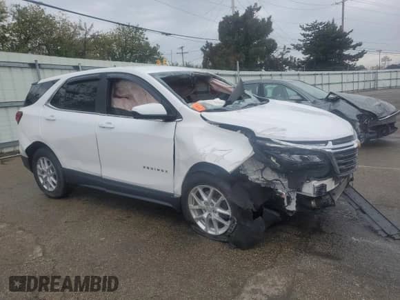 2022 Chevrolet Equinox LT z VIN 3GNAXUEV5NL188107, wystawiony jako Copart lot #82107965 z przebiegiem 98 819 mil mil oraz Szkoda całkowita • Salvage title. Historia ofert i sprzedaży dostępna na DreamBid. Obrazek 4.