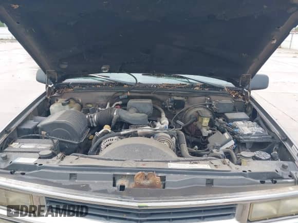 1998 Chevrolet Tahoe with VIN 1GNEK13R7WJ350185, listed as a IAAI auction lot 42410669 with 171,129 mi miles and . Bid and sale history available at DreamBid. Image 10.