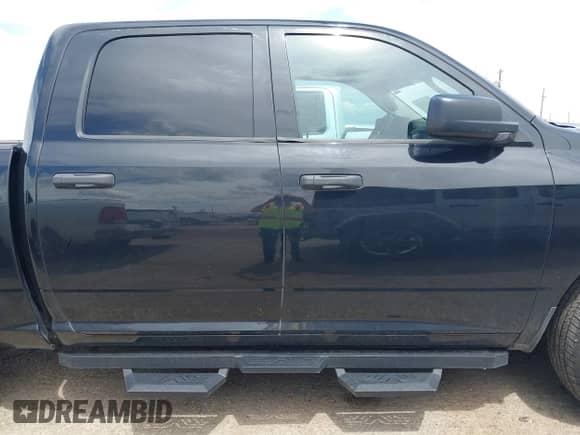 2014 Ram 1500 Express z VIN 1C6RR7KT2ES463239, wystawiony jako IAAI lot #42632774 z przebiegiem 116 419 mil mil oraz . Historia ofert i sprzedaży dostępna na DreamBid. Obrazek 13.