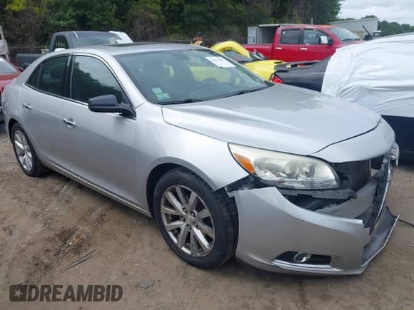 2014 Chevrolet Malibu LTZ with VIN 1G11H5SL9EF283464, listed as a IAAI auction lot 43175991 with 152,874 mi miles and . Bid and sale history available at DreamBid. Image 1.