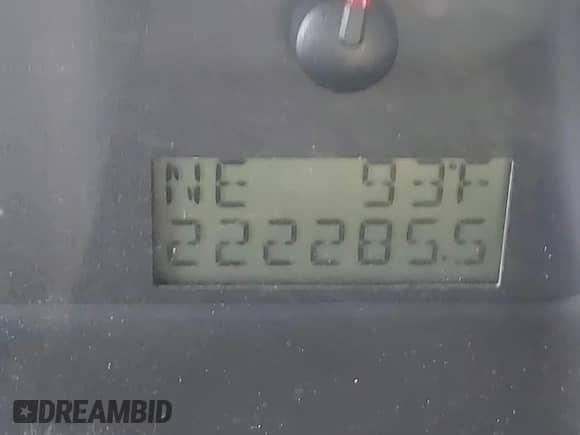 2007 Ford F-150 STX with VIN 1FTRX12W57KA53950, listed as a IAAI auction lot 43133792 with 222,285 mi miles and . Bid and sale history available at DreamBid. Image 7.