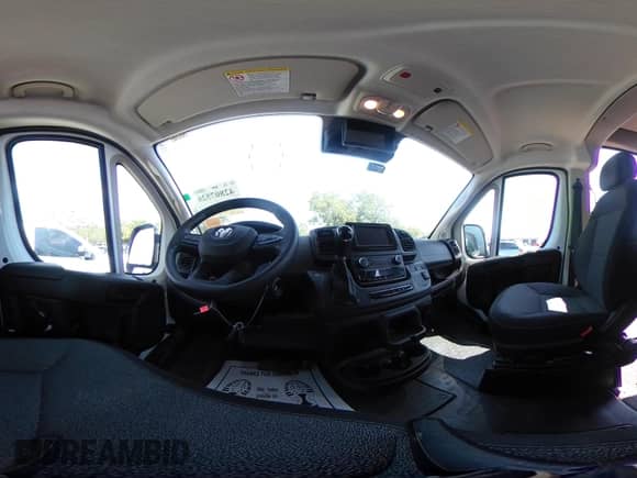 2022 Ram ProMaster Cargo z VIN 3C6LRVBG7NE109619, wystawiony jako IAAI lot #42807528 z przebiegiem 66 339 mil mil oraz . Historia ofert i sprzedaży dostępna na DreamBid. Obrazek 18.