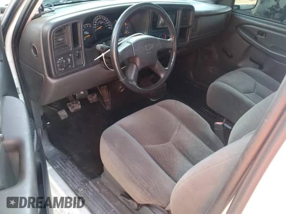 2007 Chevrolet Silverado 1500 Work Truck with VIN 1GCEC14X37Z162530, listed as a Copart auction lot 45347235 with 105,993 mi miles and Salvage title. Bid and sale history available at DreamBid. Image 8.