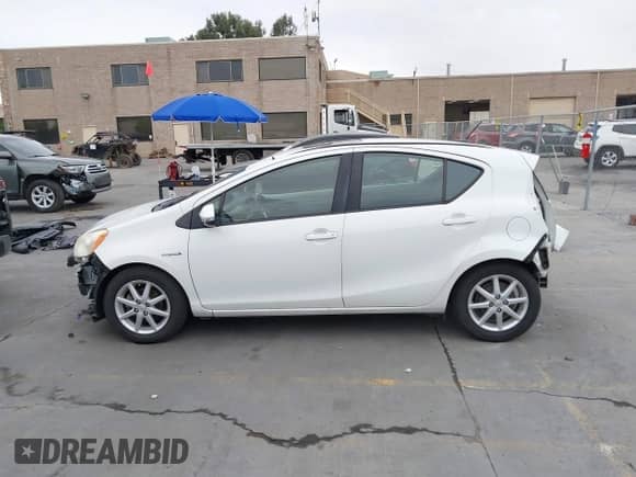 2013 Toyota Prius Three with VIN JTDKDTB35D1054089, listed as a IAAI auction lot 43252779 with 134,327 mi miles and . Bid and sale history available at DreamBid. Image 15.