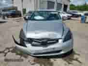 2003 Honda Accord LX с VIN 1HGCM66333A041213, выставлен на аукционе Copart как лот 65502135 с пробегом 300 848 миль миль и Списание • Salvage title. История ставок и продаж доступна на DreamBid. Изображение 5.