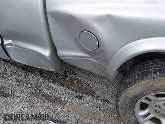 2004 Dodge Dakota with VIN 1D7HG12K44S628159, listed as a IAAI auction lot 42952012 with Not provided miles and . Bid and sale history available at DreamBid. Image 15.