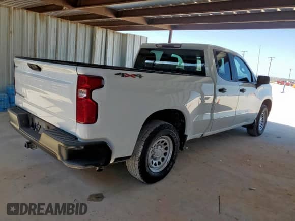2023 Chevrolet Silverado 1500 Work Truck z VIN 1GCRDAED8PZ117814, wystawiony jako Copart lot #71287485 z przebiegiem 83 204 mil mil oraz Czysty tytuł • Clean title. Historia ofert i sprzedaży dostępna na DreamBid. Obrazek 3.